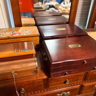 Sale Photo Thumbnail #60: Vintage wooden jewelry boxes