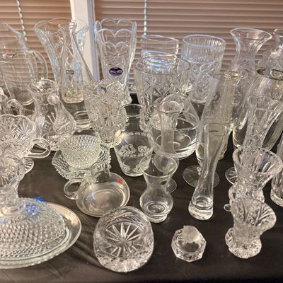 Sale Photo Thumbnail #9: Shannon Crystal, Diamond cut glass, hobstar, buzz Crystal vases