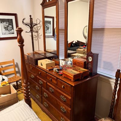 Sale Photo Thumbnail #63: Crescent furniture cherry dresser
