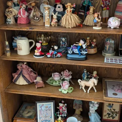 Sale Photo Thumbnail #144