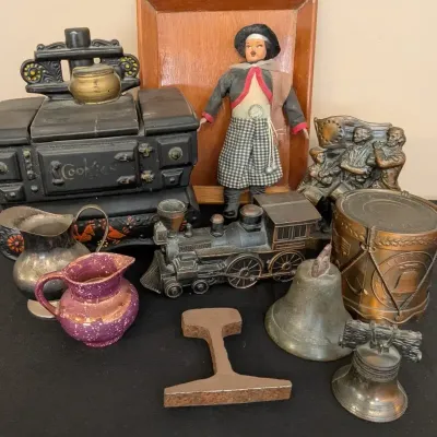 Charming Americana Lot Coin Banks, Gray's Pottery Lustre Jug, Liberty Bell