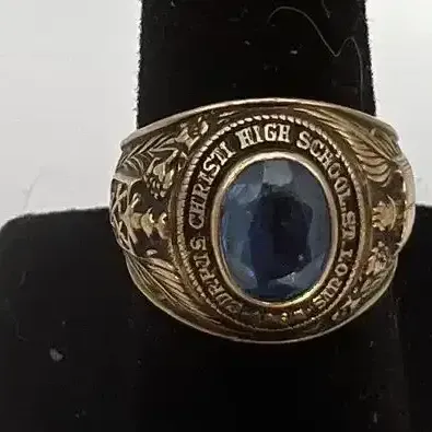 Classic 10K Gold 1957 Corpus Christi High School Class Ring Blue Stone 6.4g
