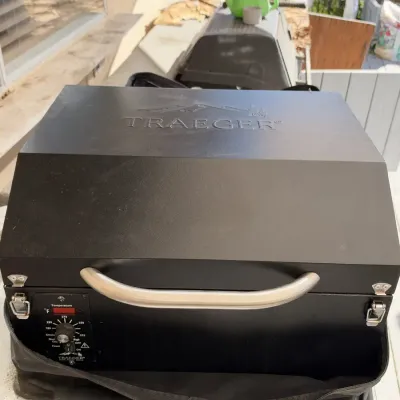 Portable Traeger Wood Pellet Grill Smoker Tabletop with Carry Bag Digital Dial