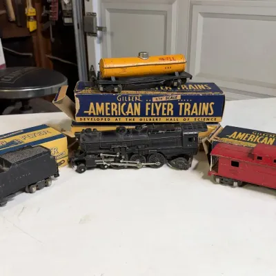 Classic Gilbert American Flyer S Gauge Locomotive Tender Shell Tank Car Caboose