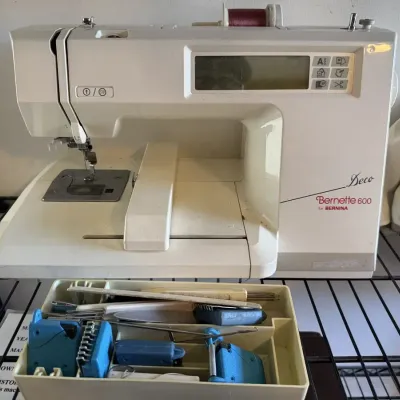 Computerized Bernette 600 Deco for Bernina Sewing & Embroidery Machine