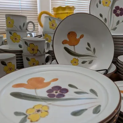 Hand-Painted Noritake Hello Spring 8551 Stoneware Dinnerware Gail Pittman Baker
