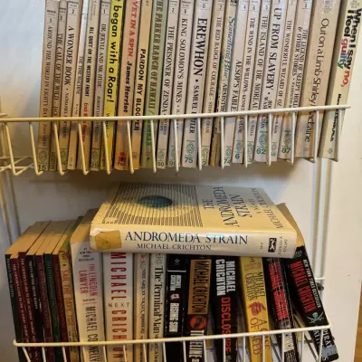 Classic Book Lot Crichton Andromeda Strain Knopf Magnum Easy Eye Herriot