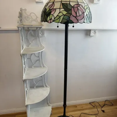 Elegant Tiffany Style Rose Stained Glass Floor Lamp Dual Pull Chain Corner Shelf
