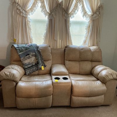Sale Photo Thumbnail #28: Sofa with console