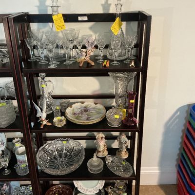 Sale Photo Thumbnail #31: Decanter sets, glassware, porcelain, etc.