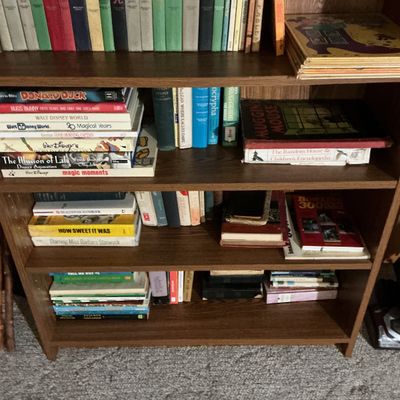 Sale Photo Thumbnail #76: More books