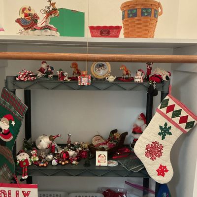 Sale Photo Thumbnail #49: Christmas items