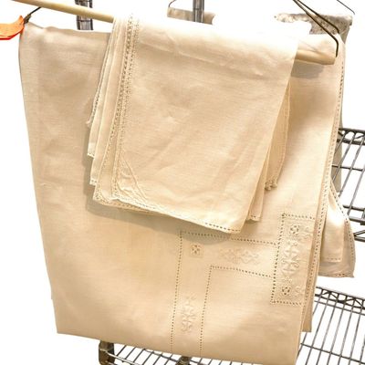 Sale Photo Thumbnail #207: Vintage 11 piece linens set