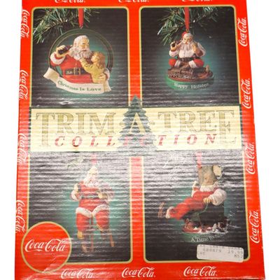 Sale Photo Thumbnail #300: Coca-Cola Vintage Christmas Collectibles Lot Caddy