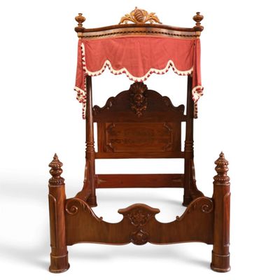 Sale Photo Thumbnail #73: C. Lee Mahogany Three-Quarter Tester Bed