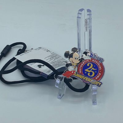 Sale Photo Thumbnail #166: Disney Pins 25Th Anniversary Cast Exclusive Lanyard