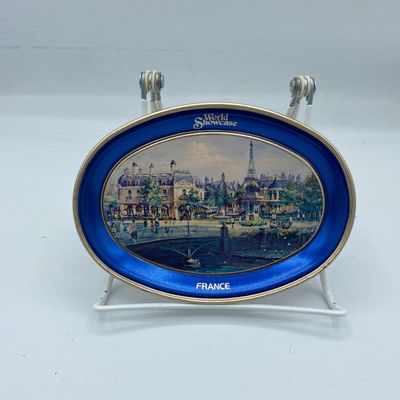 Sale Photo Thumbnail #244: Epcot World Showcase France Commemorative Plate