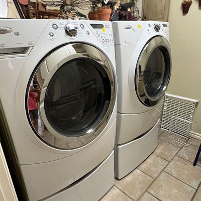 Sale Photo Thumbnail #10: Whirlpool Washer Dryer