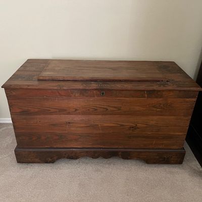 Sale Photo Thumbnail #21: Cedar chest