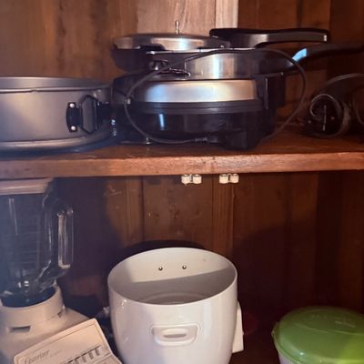 Sale Photo Thumbnail #4: Kitchen appliances