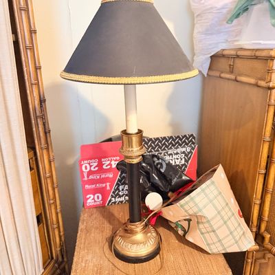 Sale Photo Thumbnail #7: Vintage lamp