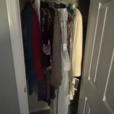 Sale Photo Thumbnail #12