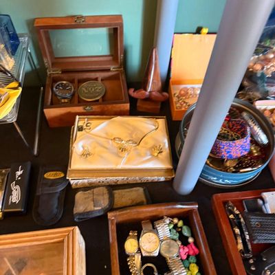 Sale Photo Thumbnail #19