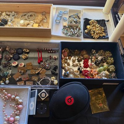 Sale Photo Thumbnail #15