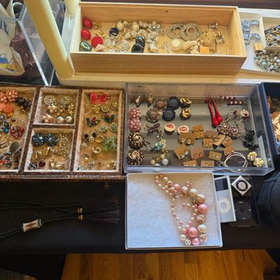 Sale Photo Thumbnail #16