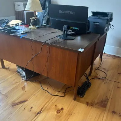Executive Desk ($7.81)