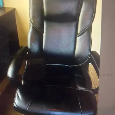 Executive Office Chair ($7.81)