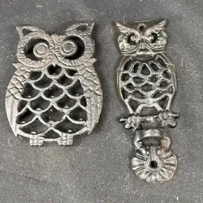 Pair Of Vintage Cast Iron Owl Decorative Pieces