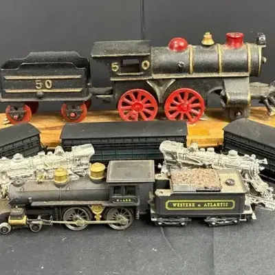 Lot Of 7 Locomotive & Train Car, Metal, Plastic, Vintage