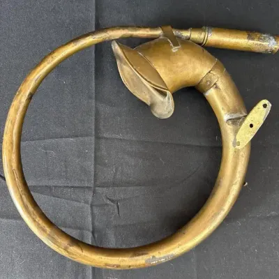 Decorative Brass Manual Car Horn Wall Decor