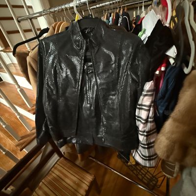Sale Photo Thumbnail #125