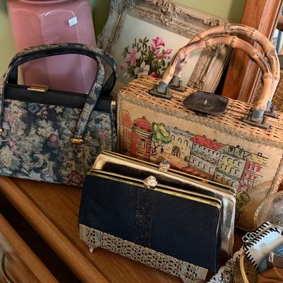 Sale Photo Thumbnail #528
