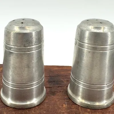 Sale Photo Thumbnail #226: Lot 226 Preisner Pewter salt & pepper shakers