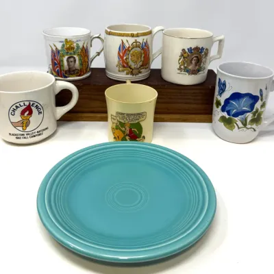 Sale Photo Thumbnail #184: Lot 184 Coronation mugs & mor