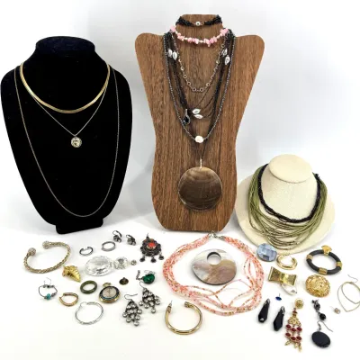 Sale Photo Thumbnail #216: Lot 216 Costume Jewelry