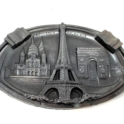 Sale Photo Thumbnail #186: Lot 186 Paris souvenir 