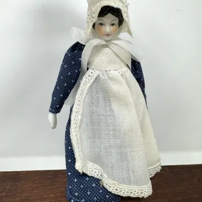 Sale Photo Thumbnail #137: Lot 137 Porcelain doll