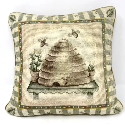 Sale Photo Thumbnail #126: Lot 126 Throw pillow