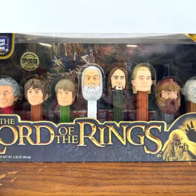 Sale Photo Thumbnail #215: Lot 215 Lord of the Rings Pez