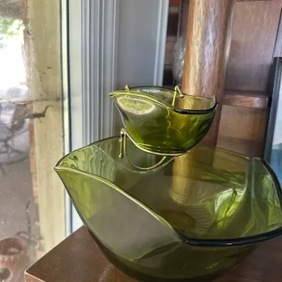 Sale Photo Thumbnail #254: Vintage mid-century olive green glass chip and dip set with brass-toned wire mounting bracket.
