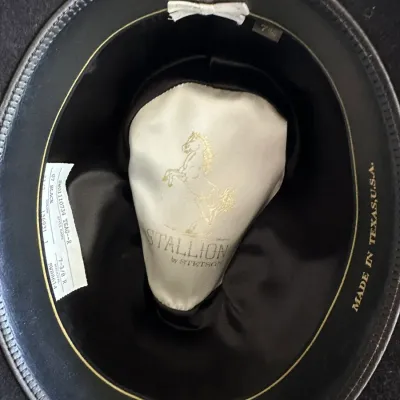 Sale Photo Thumbnail #629: Interior view of a black Stallion by Stetson pure wool cowboy hat, size 7 3/8, made in Texas.