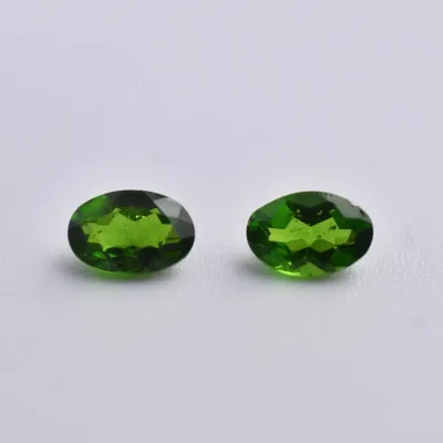 0.9ct Natural Chrome Diopside Pair