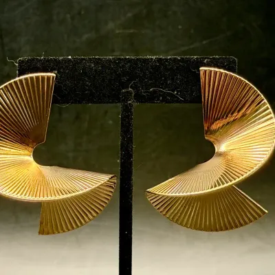 Art Deco Boho Style Gold Tone Earrings 