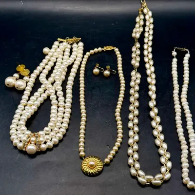 Vintage Pearls & Faux Pearls Necklace & Earring Lot
