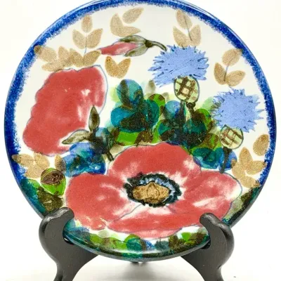 Highland Stoneware Scotland Pottery Plate With Floral Design 