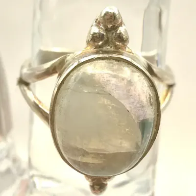 925 Sterling Silver & Moonstone Ring Size 6
